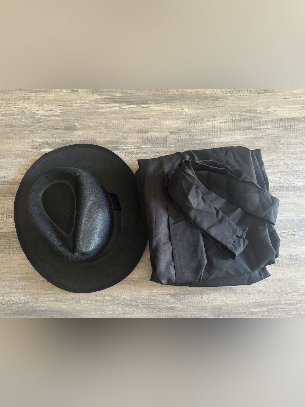 Men's Spy Costume - Picture 8 of 11